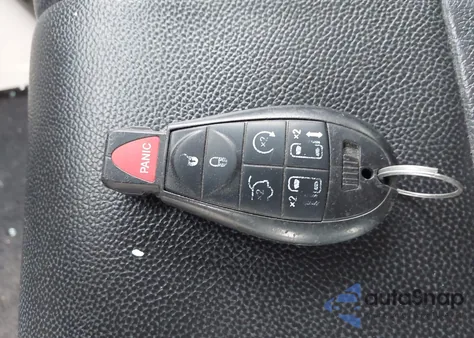 2016 Chrysler Town & Country Touring from USA, damaged, VIN 2C4RC1BGXGR297437